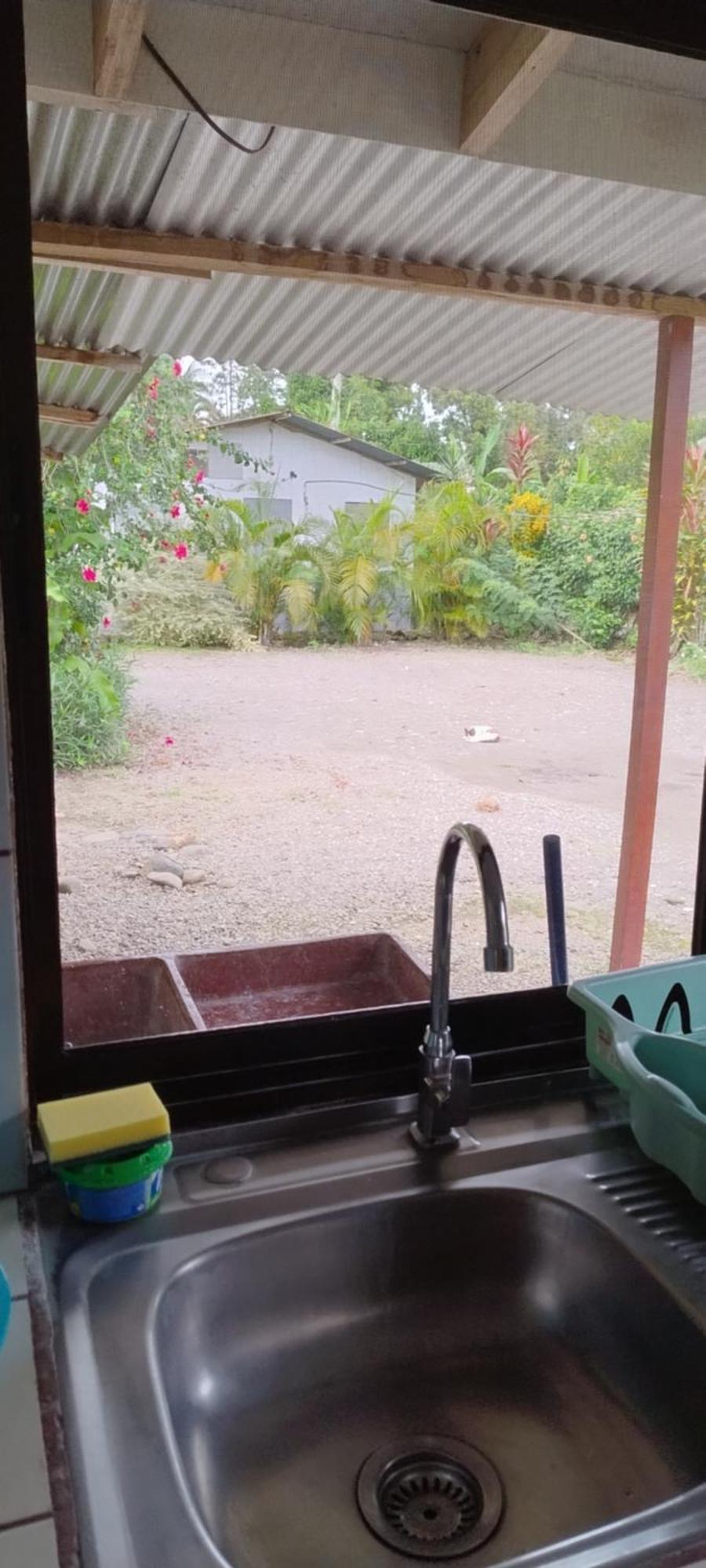 Cabinas Los Tucanes Cahuita Eksteriør bilde