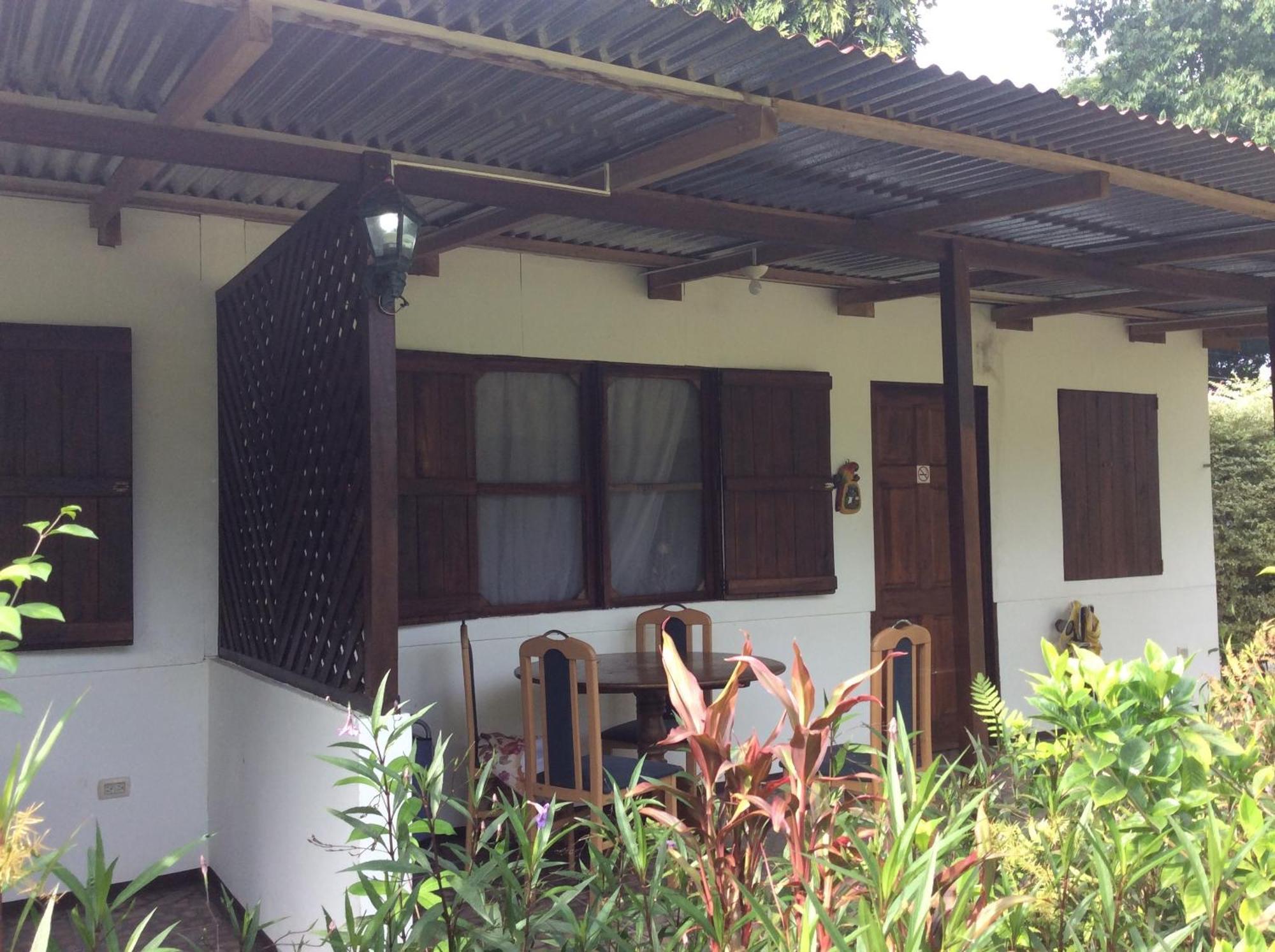 Cabinas Los Tucanes Cahuita Rom bilde
